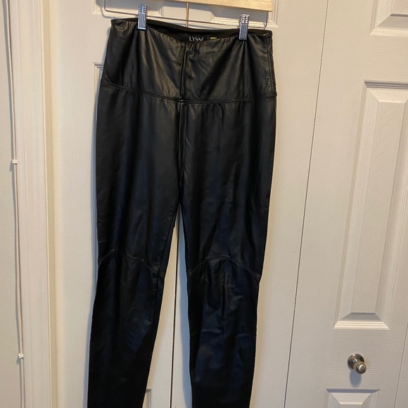 Lysse size M faux leather pants - Picture 1 of 7